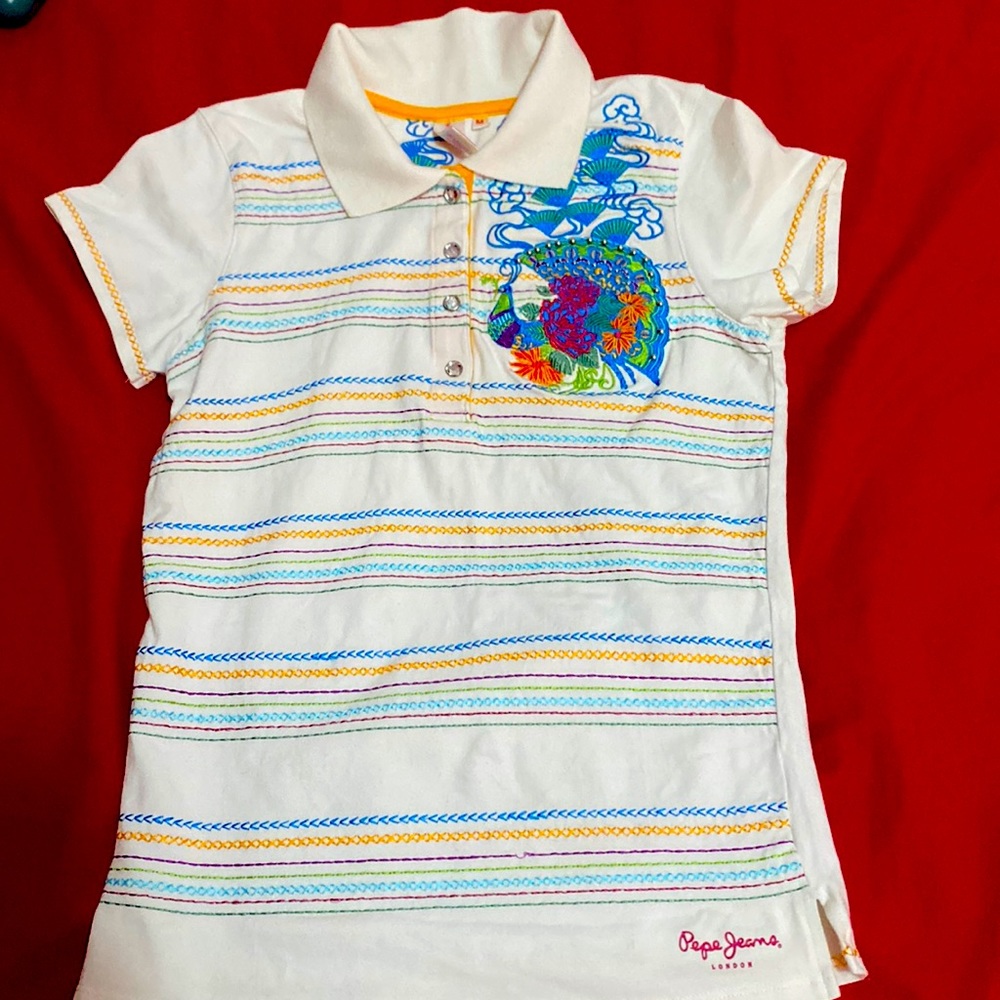 Pepe jeans collar shirt no rags but new not used(price is negotiable)
